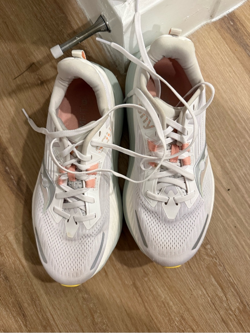 Saucony Hurricane 24 - Picture 3 of 5